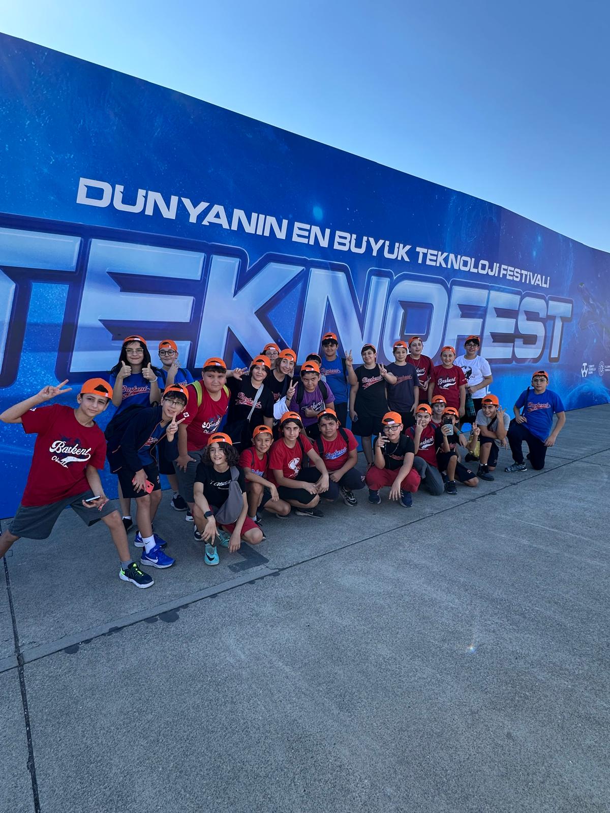 BAŞKENTLİ ÖĞRENCİLER TEKNOFEST’TE GELECEĞİN TEKNOLOJİLERİNE TANIKLIK ETTİ
