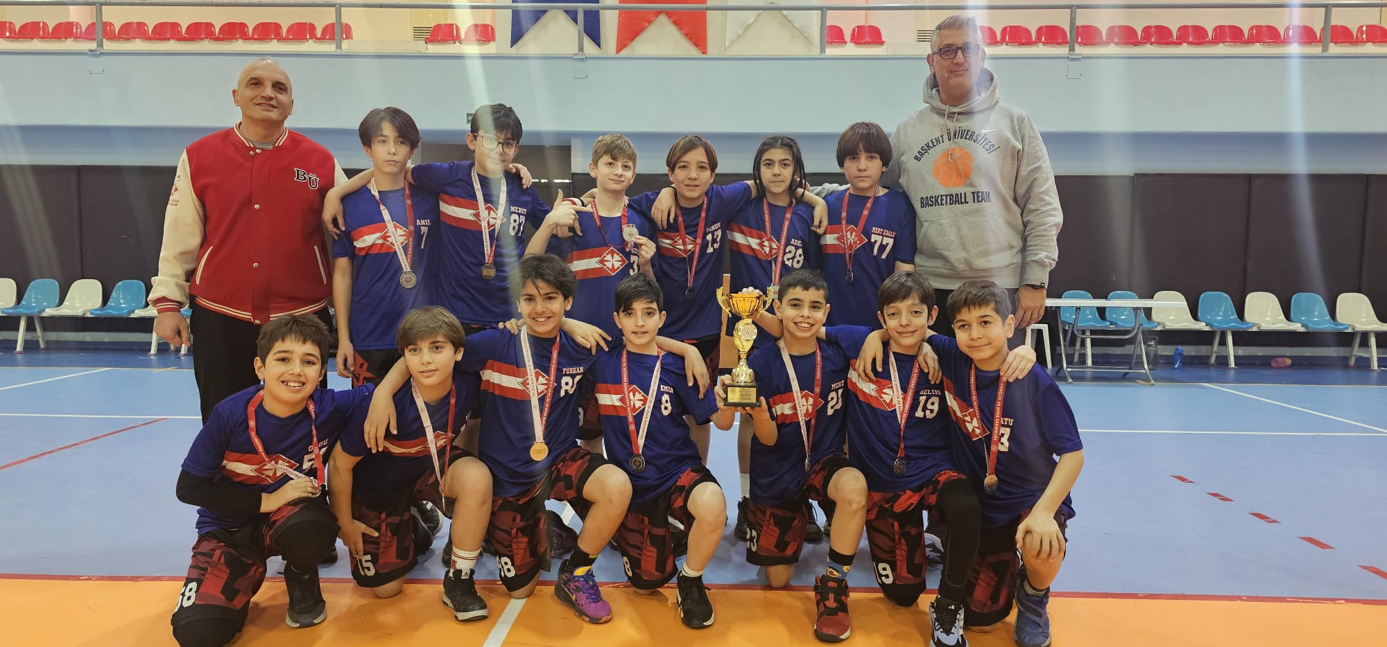 KÜÇÜK ERKEK BASKETBOL TAKIMIMIZ İL İKİNCİSİ