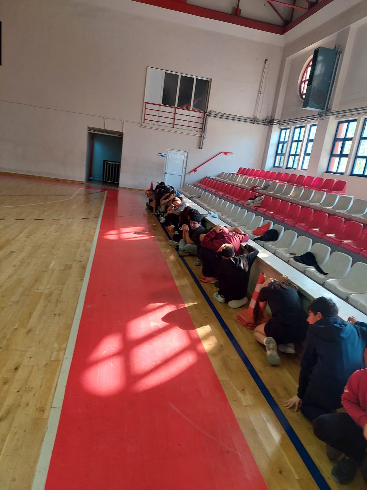 BAŞKENT OKULLARINDA DEPREM TATBİKATI